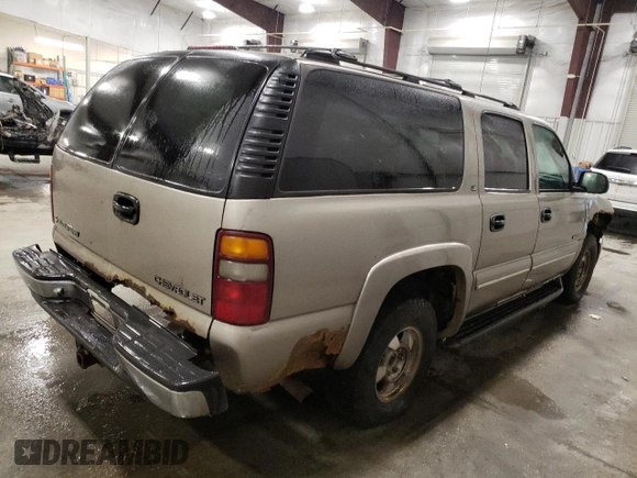 2000 Chevrolet Suburban with VIN 1GNFK16T9YJ169393, listed as a Copart auction lot 84970004 with 304,002 mi miles and Salvage Title. Bid and sale history available at carsss.com. Image 3.