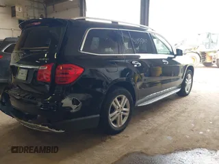 2015 Mercedes-Benz GL-Class GL 350 BlueTEC with VIN 4JGDF2EE9FA534113, listed as a IAAI auction lot 41955010 with 152,064 mi miles. Bid and sale history available at carsss.com. Image 4.