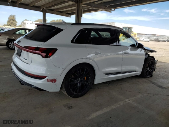 2022 Audi e-tron Chronos with VIN WA1VABGE8NB024505, listed as a Copart auction lot 47444995 with 45,476 mi miles and Salvage Title. Bid and sale history available at carsss.com. Image 3.