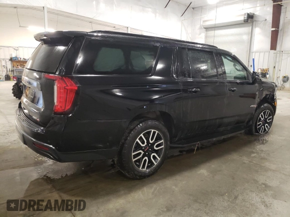 2021 GMC Yukon XL AT4 with VIN 1GKS2HKD7MR309178, listed as a Copart auction lot 69046394 with 30,399 mi miles and Salvage Title. Bid and sale history available at carsss.com. Image 3.