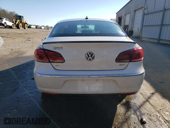 2014 Volkswagen CC Sport with VIN WVWBN7AN4EE525005, listed as a Copart auction lot 41372125 with 104,646 mi miles and Salvage Title. Bid and sale history available at carsss.com. Image 6.