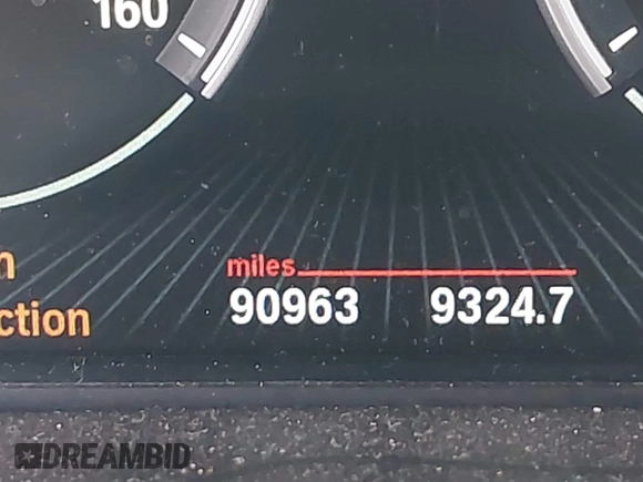 2016 BMW X5 sDrive35i with VIN 5UXKR2C59G0U17661, listed as a IAAI auction lot 40931088 with 90,963 mi miles. Bid and sale history available at carsss.com. Image 15.