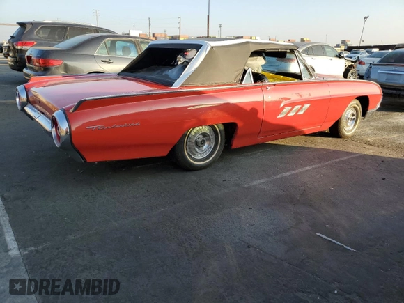 1963 Ford Thunderbird with VIN 3Y85Z160368, listed as a Copart auction lot 83225364 with 55,584 mi miles and Clean Title. Bid and sale history available at DreamBid. Image 3.