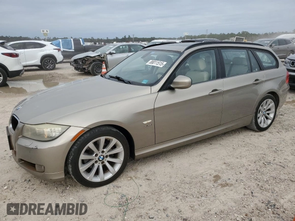 2011 BMW 3 Series 328i xDrive with VIN WBAUU3C53BA541651, listed as a Copart auction lot 88011515 with 232,279 mi miles and Salvage Title. Bid and sale history available at DreamBid. Image 1.