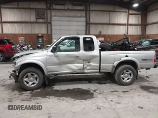 2004 Toyota Tacoma with VIN 5TEWN72N24Z344478, listed as a IAAI auction lot 41548440 with 204,448 mi miles and . Bid and sale history available at DreamBid. Image 15.