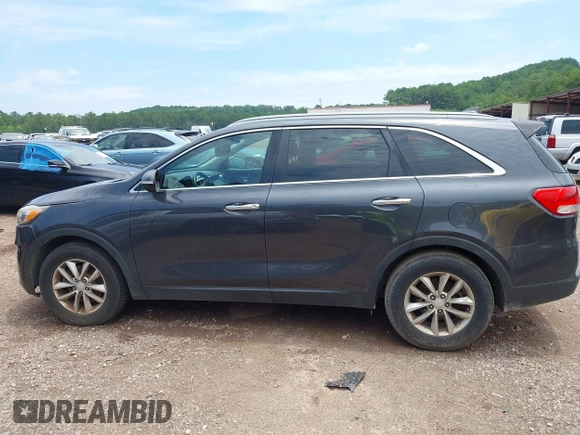 2017 Kia Sorento LX with VIN 5XYPG4A56HG230935, listed as a IAAI auction lot 42593196 with 127,425 mi miles and . Bid and sale history available at DreamBid. Image 14.