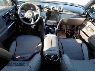 2023 Mercedes-Benz C 300 z VIN W1KAF4GB8PR141024, wystawiony jako Copart lot #39311044 z przebiegiem 2 111 mil mil oraz . Historia ofert i sprzedaży dostępna na DreamBid. Obrazek 8.