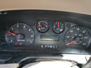 2005 Ford Taurus SE z VIN 1FAHP53U65A184099, wystawiony jako Copart lot #60960015 z przebiegiem Nie podano mil oraz Szkoda całkowita • Salvage title. Historia ofert i sprzedaży dostępna na DreamBid. Obrazek 9.