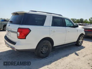 2024 Ford Expedition XLT with VIN 1FMJU1J84REA06771, listed as a Copart auction lot 52702185 with 20,995 mi miles and Salvage Title. Bid and sale history available at carsss.com. Image 3.