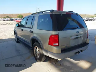 2003 Ford Explorer XLT with VIN 1FMZU73K63ZA27880, listed as a IAAI auction lot 42092466 with 185,070 mi miles and . Bid and sale history available at carsss.com. Image 3.