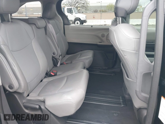 2022 Toyota Sienna XLE with VIN 5TDYRKEC8NS126392, listed as a IAAI auction lot 41912544 with 120,801 mi miles and . Bid and sale history available at DreamBid. Image 8.