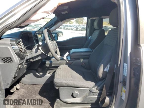 2021 Ford F-150 XL z VIN 1FTEW1EP5MKE42668, wystawiony jako Copart lot #57350175 z przebiegiem 39 727 mil mil oraz Szkoda całkowita • Salvage title. Historia ofert i sprzedaży dostępna na DreamBid. Obrazek 7.
