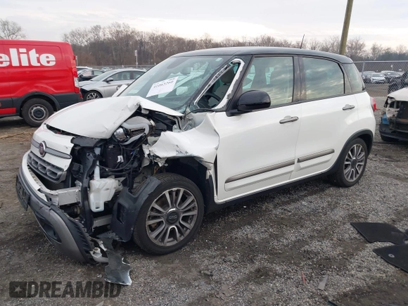 2018 FIAT 500L Trekking with VIN ZFBCFADH6JZ041198, listed as a IAAI auction lot 41063260 with 64,459 mi miles. Bid and sale history available at carsss.com. Image 17.