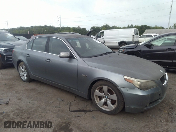 2007 BMW 5 Series 530i with VIN WBANE73577CM52878, listed as a IAAI auction lot 41357661 with 1 mi miles. Bid and sale history available at carsss.com. Image 1.