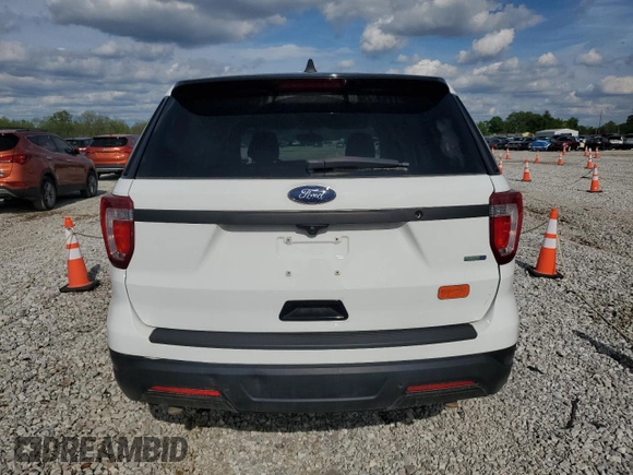 2018 Ford Police Interceptor Utility z VIN 1FM5K8AR0JGA58853, wystawiony jako Copart lot #56120995 z przebiegiem 79 960 mil mil oraz Tytuł czysty. Historia ofert i sprzedaży dostępna na DreamBid. Obrazek 6.
