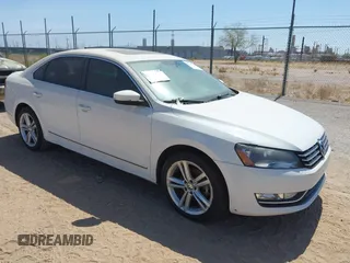2014 Volkswagen Passat SEL Premium с VIN 1VWCT7A37EC116353, выставлен на аукционе IAAI как лот 42547964 с пробегом 126 535 миль миль и . История ставок и продаж доступна на DreamBid. Изображение 1.