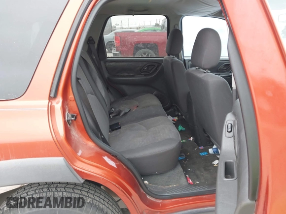 2006 Mazda Tribute i with VIN 4F2YZ02Z96KM08546, listed as a IAAI auction lot 41554299 with Not Provided miles and . Bid and sale history available at carsss.com. Image 8.