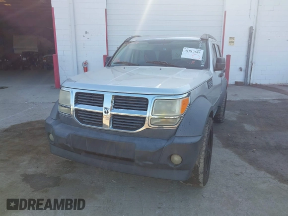 2007 Dodge Nitro SXT with VIN 1D8GT28K27W619313, listed as a IAAI auction lot 41917685 with 195,841 mi miles. Bid and sale history available at carsss.com. Image 6.