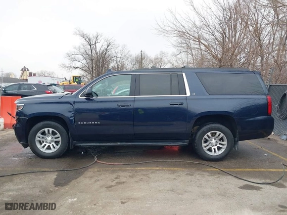 2019 Chevrolet Suburban LT with VIN 1GNSKHKC0KR372520, listed as a IAAI auction lot 41161068 with NaN miles. Bid and sale history available at carsss.com. Image 15.