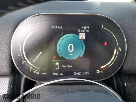 2022 MINI Countryman Cooper S with VIN WMZ53BR04N3N41652, listed as a Copart auction lot 55354375 with 20,821 mi miles and Salvage title. Bid and sale history available at DreamBid. Image 9.