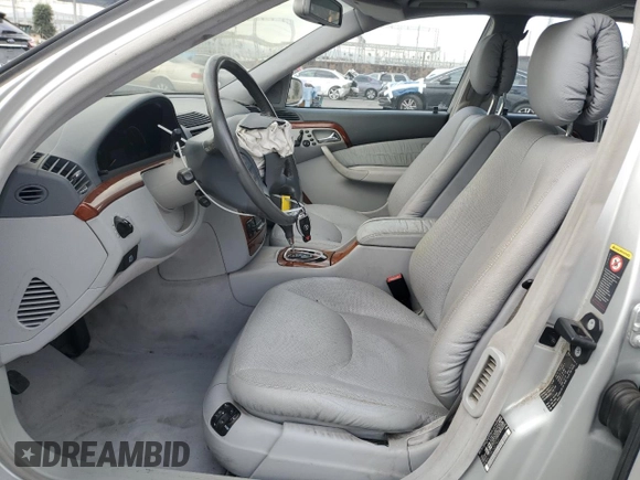 2002 Mercedes-Benz S-Class 4.3L with VIN WDBNG70J62A257551, listed as a Copart auction lot 84096614 with 113,860 mi miles and Salvage Title. Bid and sale history available at carsss.com. Image 7.