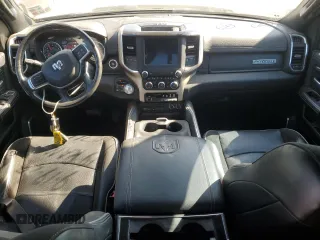2019 Ram 2500 Laramie with VIN 3C6UR5FJ1KG520766, listed as a Copart auction lot 72567764 with 63,734 mi miles and Salvage Title. Bid and sale history available at carsss.com. Image 8.
