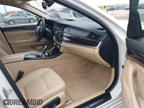 2015 BMW 5 Series 528i with VIN WBA5A5C59FD525158, listed as a IAAI auction lot 41698100 with 155,822 mi miles. Bid and sale history available at carsss.com. Image 5.