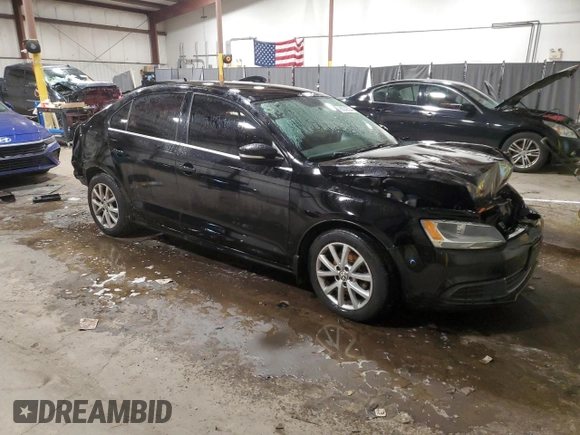 2013 Volkswagen Jetta Sedan SE with VIN 3VWDP7AJ5DM375475, listed as a Copart auction lot 86043504 with 0 mi miles and Salvage Title. Bid and sale history available at carsss.com. Image 4.