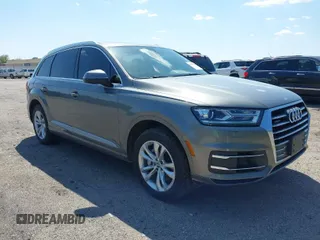 2017 Audi Q7 Premium Plus z VIN WA1LAAF70HD006612, wystawiony jako IAAI lot #41979760 z przebiegiem 179 450 mil mil oraz . Historia ofert i sprzedaży dostępna na DreamBid. Obrazek 1.