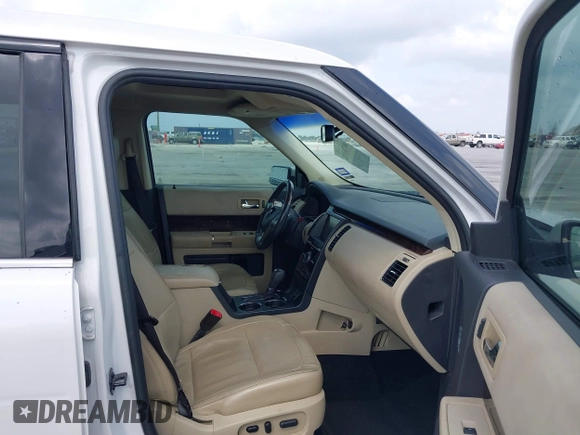 2014 Ford Flex Limited with VIN 2FMGK5D83EBD13566, listed as a IAAI auction lot 41706352 with 183,184 mi miles. Bid and sale history available at carsss.com. Image 5.
