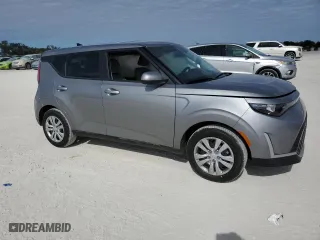 2025 Kia Soul LX with VIN KNDJ23AU5S7933548, listed as a Copart auction lot 86412254 with 534 mi miles and Non Repairable. Bid and sale history available at carsss.com. Image 4.