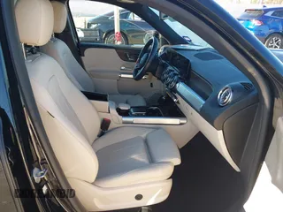 2023 Mercedes-Benz GLB 250 z VIN W1N4M4GB7PW265227, wystawiony jako IAAI lot #41863342 z przebiegiem 31 452 mil mil oraz . Historia ofert i sprzedaży dostępna na DreamBid. Obrazek 5.