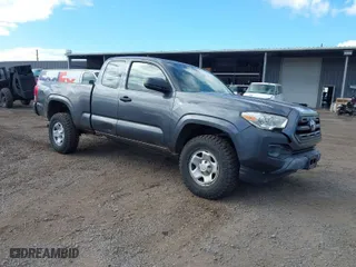 2016 Toyota Tacoma SR with VIN 5TFRX5GN0GX064882, listed as a IAAI auction lot 41371947 with NaN miles. Bid and sale history available at carsss.com. Image 1.