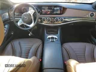 2019 Mercedes-Benz S 560 with VIN WDDUG8GB3KA443202, listed as a Copart auction lot 83985104 with 39,911 mi miles and Salvage Title. Bid and sale history available at DreamBid. Image 8.