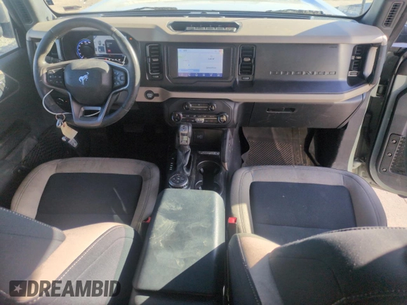 2021 Ford Bronco z VIN 1FMDE5DH7MLA94152, wystawiony jako Copart lot #53561445 z przebiegiem 35 965 mil mil oraz Szkoda całkowita • Salvage title. Historia ofert i sprzedaży dostępna na DreamBid. Obrazek 8.