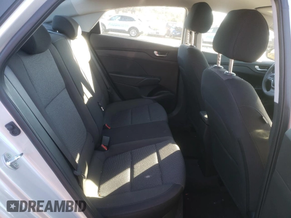 2022 Hyundai Accent SEL with VIN 3KPC24A61NE175874, listed as a Copart auction lot 39651833 with 7,389 mi miles. Bid and sale history available at carsss.com. Image 10.