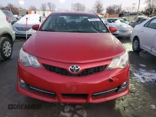 2014 Toyota Camry L with VIN 4T1BF1FK0EU752749, listed as a Copart auction lot 88238825 with Not Provided miles and Salvage Title. Bid and sale history available at DreamBid. Image 5.