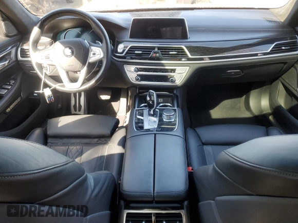 2017 BMW 7 Series 750i xDrive with VIN WBA7B0C55HG527032, listed as a Copart auction lot 52026415 with 67,722 mi miles and Clean title. Bid and sale history available at DreamBid. Image 8.