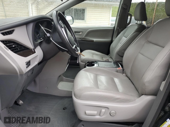 2019 Toyota Sienna XLE z VIN 5TDDZ3DC1KS221250, wystawiony jako Copart lot #59882545 z przebiegiem 85 299 mil mil oraz Szkoda całkowita • Salvage title. Historia ofert i sprzedaży dostępna na DreamBid. Obrazek 7.