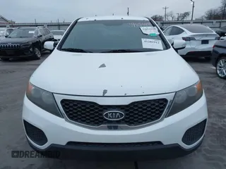 2011 Kia Sorento LX with VIN 5XYKT3A16BG130502, listed as a IAAI auction lot 41281912 with 112,761 mi miles. Bid and sale history available at carsss.com. Image 6.