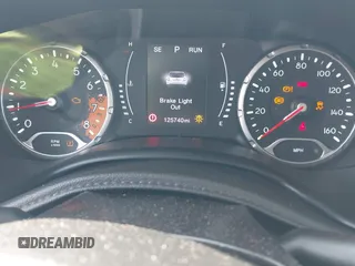 2017 Jeep Renegade Latitude с VIN ZACCJBBB7HPF43923, выставлен на аукционе IAAI как лот 42059599 с пробегом 125 740 миль миль и . История ставок и продаж доступна на DreamBid. Изображение 7.