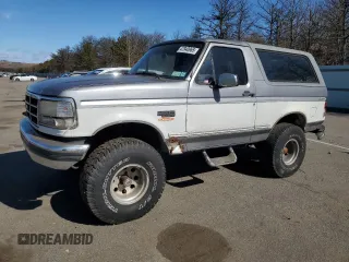 1995 Ford Bronco XL with VIN 1FMEU15N9SLA58190, listed as a Copart auction lot 47940965 with 290,948 mi miles and Clean Title. Bid and sale history available at carsss.com. Image 1.
