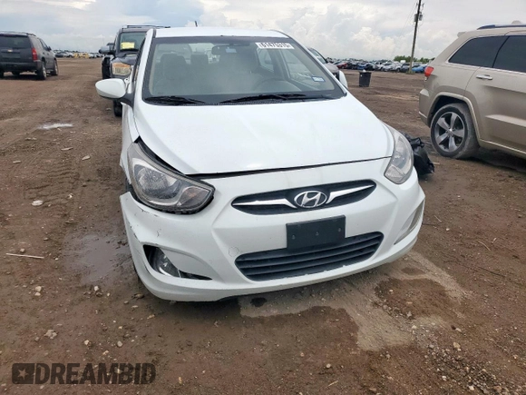 2012 Hyundai Accent GLS with VIN KMHCU4AEXCU069242, listed as a Copart auction lot 61475315 with 136,591 mi miles and Salvage title. Bid and sale history available at DreamBid. Image 5.