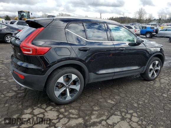2025 Volvo XC40 Plus Bright Theme с VIN YV4L12UE4S2491995, выставлен на аукционе Copart как лот 45732865 с пробегом Не указан миль и Чистый • Clean title. История ставок и продаж доступна на DreamBid. Изображение 3.