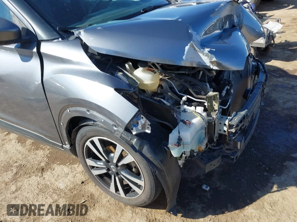 2018 Nissan Kicks S with VIN 3N1CP5CU4JL512601, listed as a IAAI auction lot 41737969 with 106,195 mi miles and . Bid and sale history available at DreamBid. Image 6.