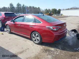 2017 Hyundai Sonata Hybrid Limited with VIN KMHE34L34HA069592, listed as a IAAI auction lot 41776804 with 139,513 mi miles. Bid and sale history available at carsss.com. Image 3.