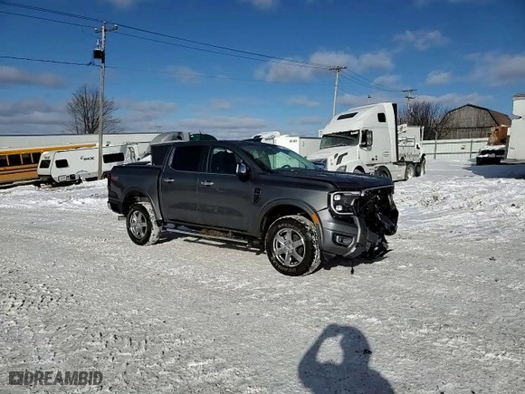 2024 Ford Ranger LARIAT with VIN 1FTER4KH7RLE16810, listed as a Copart auction lot 41364955 with 14,675 mi miles and Salvage Title. Bid and sale history available at carsss.com. Image 13.