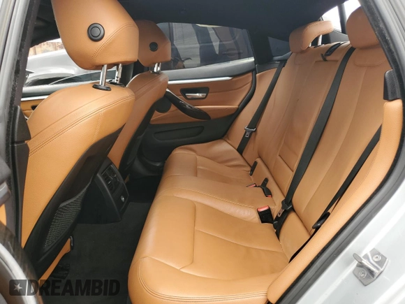 2019 BMW 4 Series 430i z VIN WBA4J1C58KBM12201, wystawiony jako Copart lot #54448715 z przebiegiem 68 574 mil mil oraz Szkoda całkowita • Salvage title. Historia ofert i sprzedaży dostępna na DreamBid. Obrazek 10.