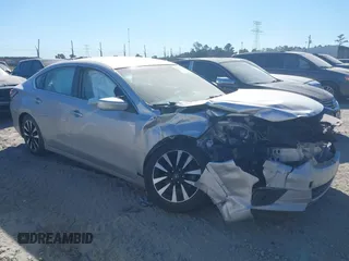 2018 Nissan Altima SR with VIN 1N4AL3AP4JC205173, listed as a IAAI auction lot 40567623 with 110,262 mi miles and . Bid and sale history available at DreamBid. Image 13.