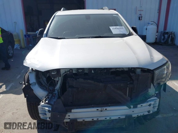 2019 GMC Acadia SLT with VIN 1GKKNMLS5KZ212989, listed as a IAAI auction lot 41839415 with 131,876 mi miles. Bid and sale history available at carsss.com. Image 6.